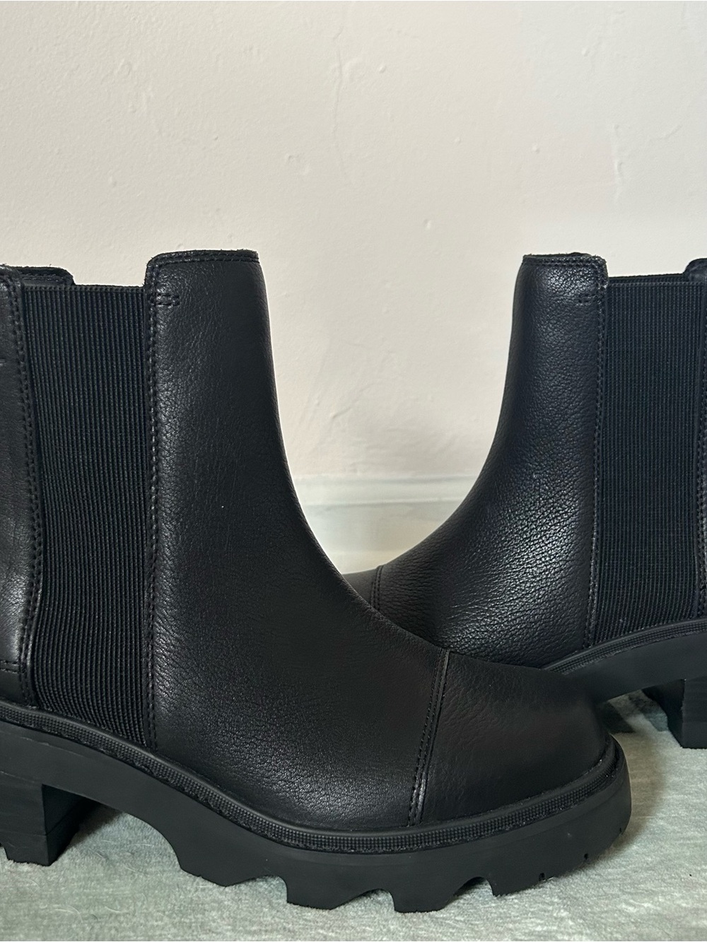 SOREL Joan now Chelsea Waterproof Black Leather Ankle Boots Women’s US 9 New